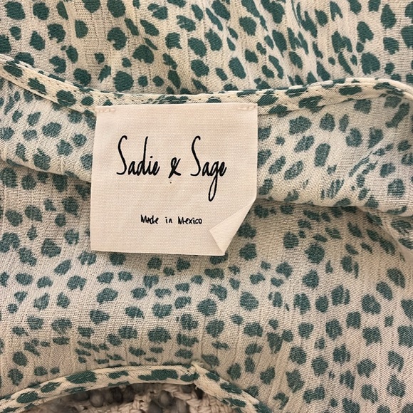 Green and white dotted top - Picture 3 of 3